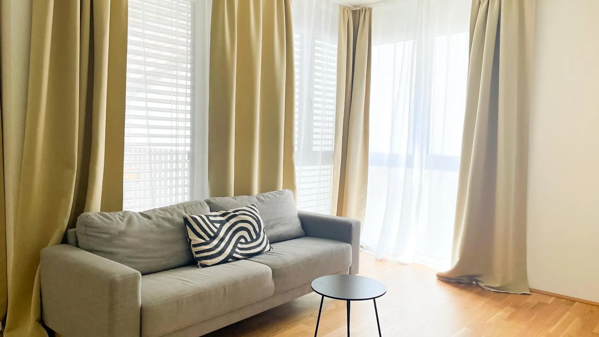 Apartment Whats-App Self-Check-In - 1Br Apartment, Near Airport,15 Min To Center Vienna