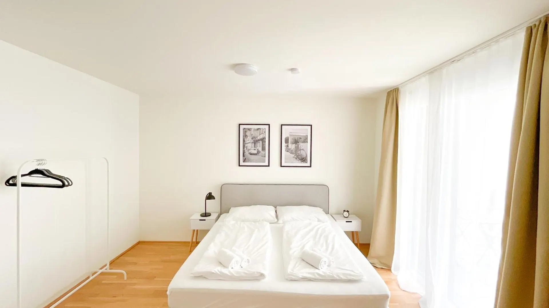Whats-App Self-Check-In - 1Br Apartment, Near Airport,15 Min To Center Vienna 0*,